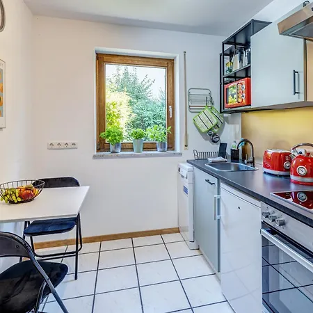 Moderne Maisonette Mit Garten Unterschleißheim
