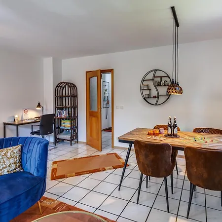 Apartment Moderne Maisonette Mit Garten Unterschleißheim