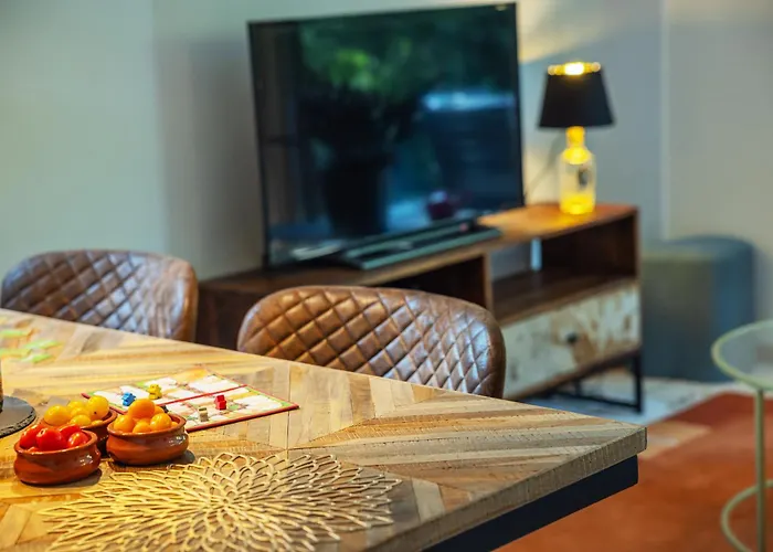 Moderne Maisonette Mit Garten