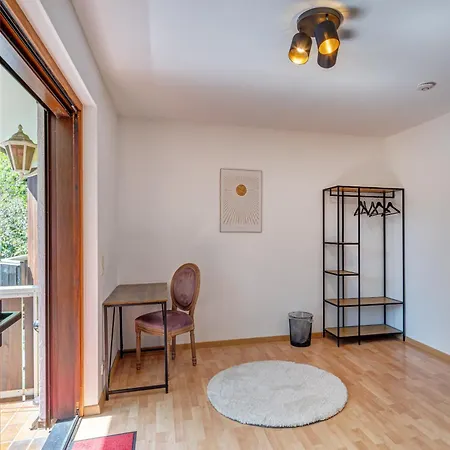 アパート Moderne Maisonette Mit Garten